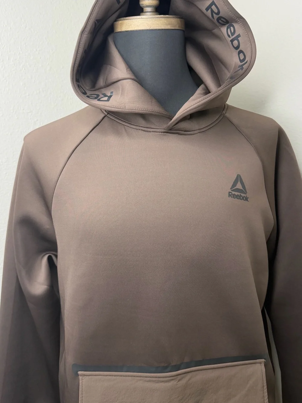 Reebok Men’s Brown Performance Pullover Hoodie Size M